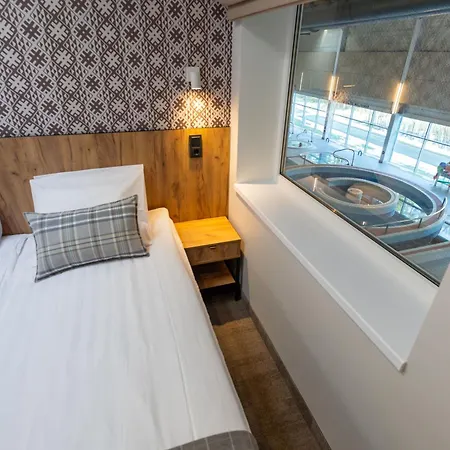 Vaerska Veekeskuse Hotel *